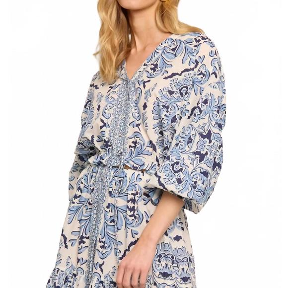 NEW CARA CARA perrin cropped hem top in saltaire light blue - Picture 1 of 3